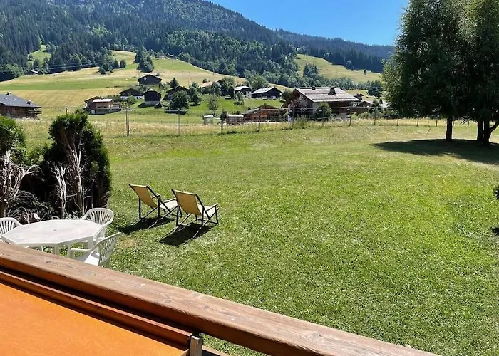 Charming Bright Spacious Village Walk To Lift Hike