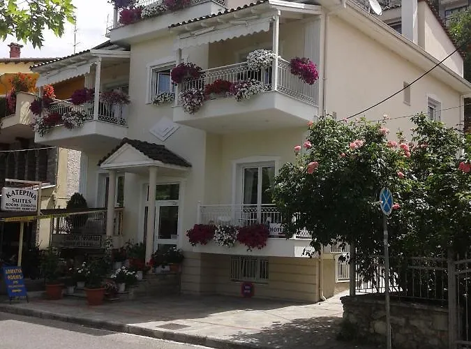 Paraliako Κaterina Lakefront - Biker Friendly Hotel
