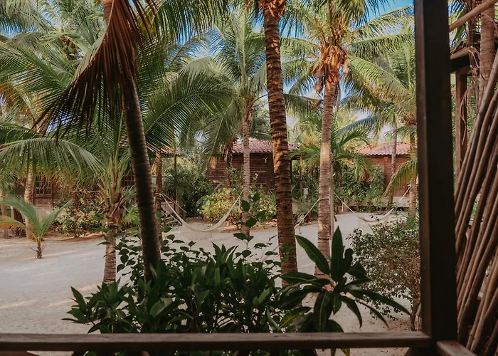 Petit Lafitte Beach Front Hotel&Bungalows
