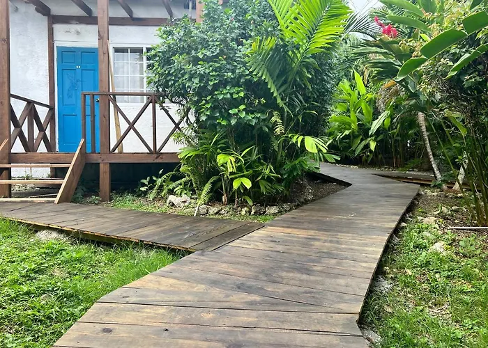 Jamaica Colors Hotel And Eco-Retreat