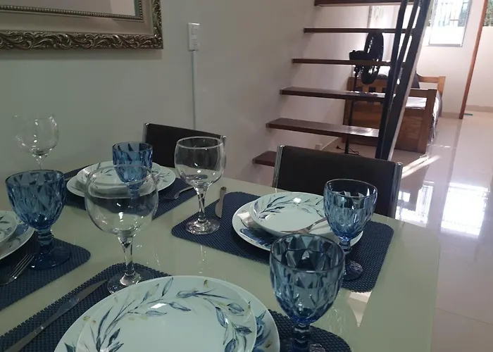 Apt 17 com 2 suítes com ar cond