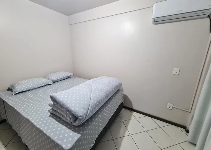 Apartamento com mobília nova 201!
