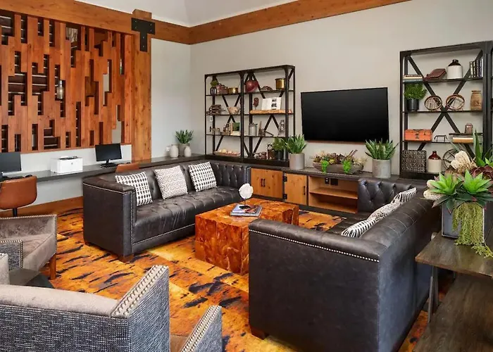Exquisite Upscale Oasis - Ski Resort