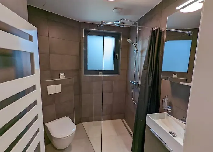 1Br In New Building With Garage+Balcony