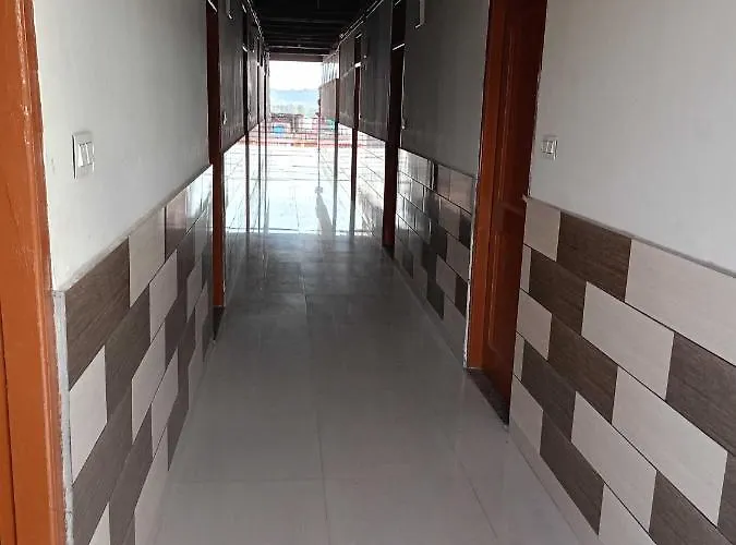 Hotel O Parmar Palace