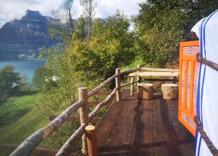 Panorama Jurte Ueber Dem Uri-See B