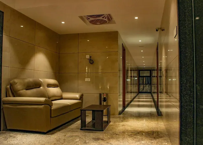 Rr Mount Elite Suites