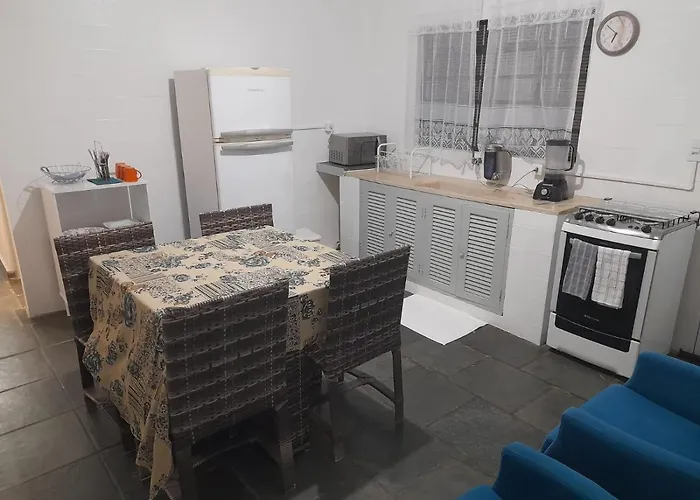 Casa com alojamento, para até 18 pessoas