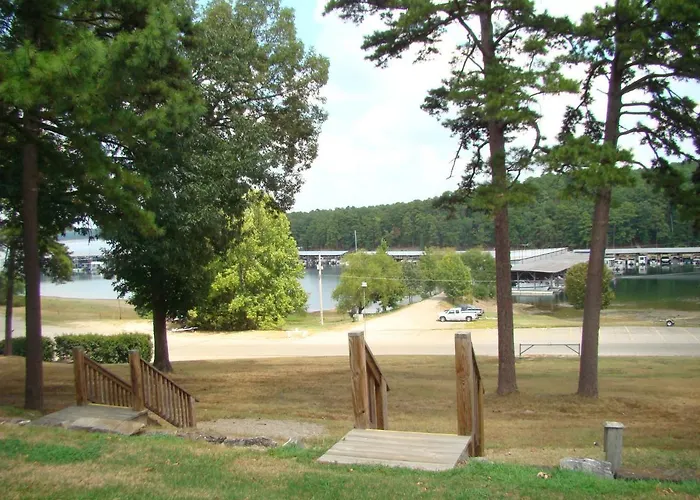 Gr7 - Mountain Harbor Queen Guest Room On Lake Ouachita