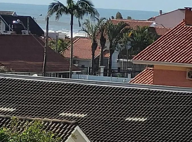 Apto 2 quartos - 250 m da praia de Atlântida
