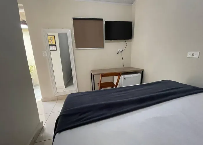 Hostel Quartos com banheiro individual perto do Aeroporto