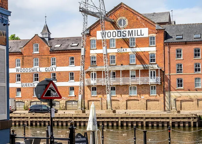 30 Woodsmill Quay
