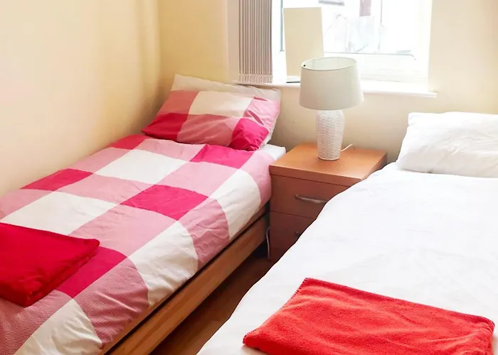 1 Fitzhamon Embankment Apartments Opposite Principality Stadium - Long Stay Offer