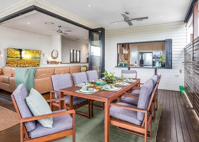 Beautiful Modern Home In Heart Of New Farm Brisbane