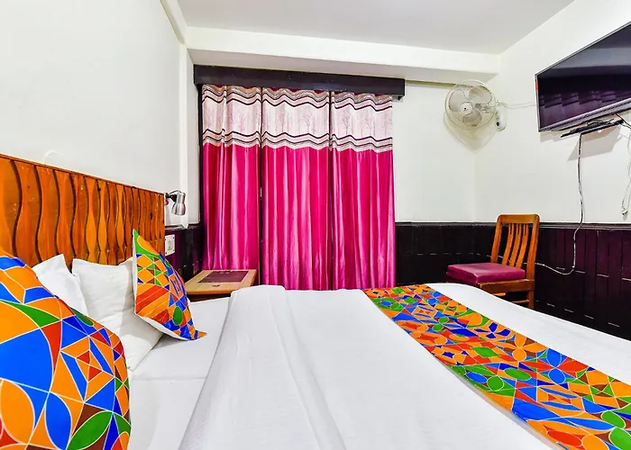 FabHotel Park View I