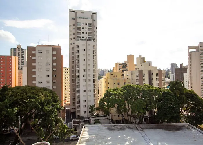 Apto 1 quarto, Centro, Cambuí, Guanabara, 1 vaga garagem, prox. a mercado, academia, hospital