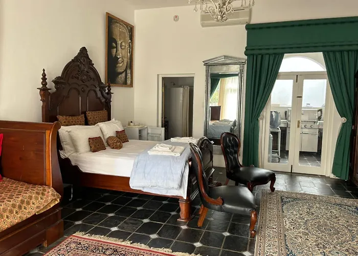 Waterkloof Mansion Boutique Hotel