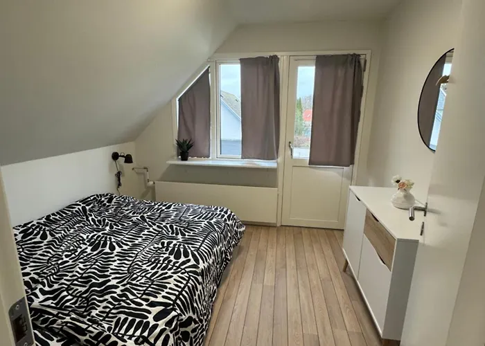 The Nightingale - Top-Equipped House In Odense - Free Parking