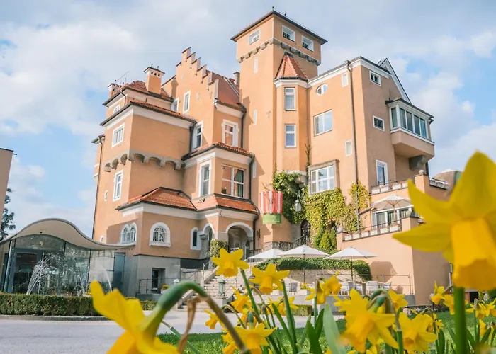 Hotel Schloss Mönchstein