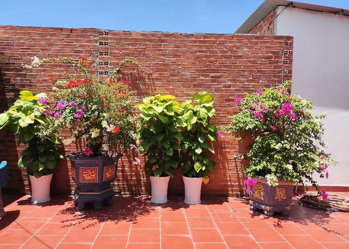 Nha Nghi Vuon Oai Huong Lavender Garden Guest House