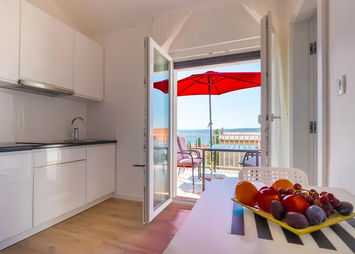 Nikola Apartmani