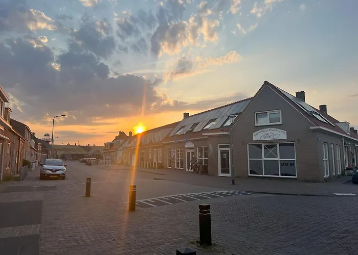 Ruim Appartement Met Sauna, Zuidstraat 125 In Westkapelle