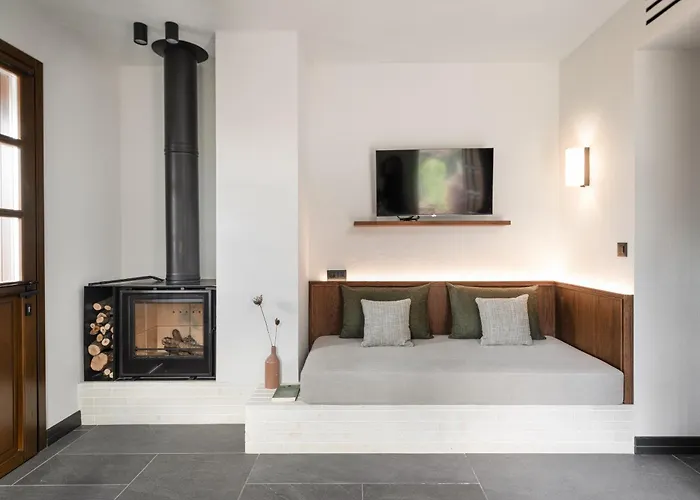 Unedo All Seasons Boutique Hotel