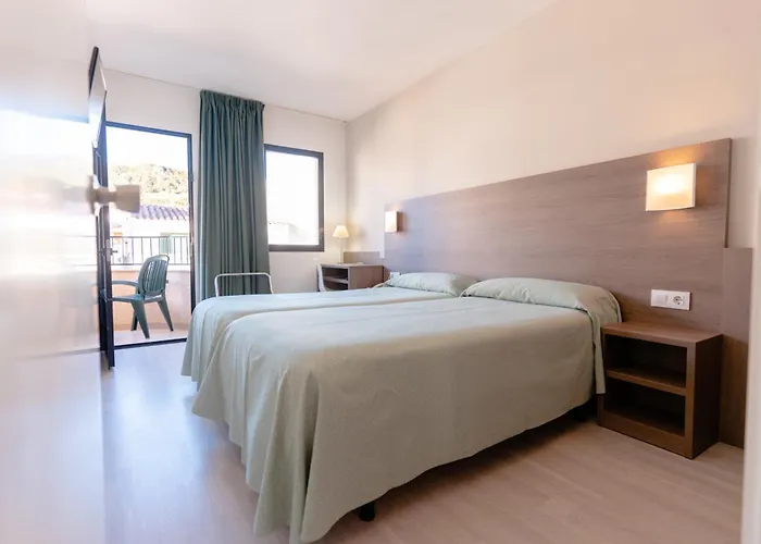 Apartamentos Loar Ferreries 