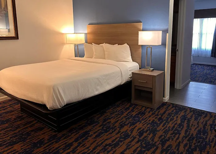 Baymont By Wyndham Indianapolis Northwest