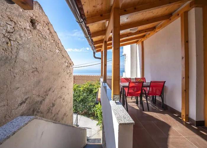 Stara Baska Apartments