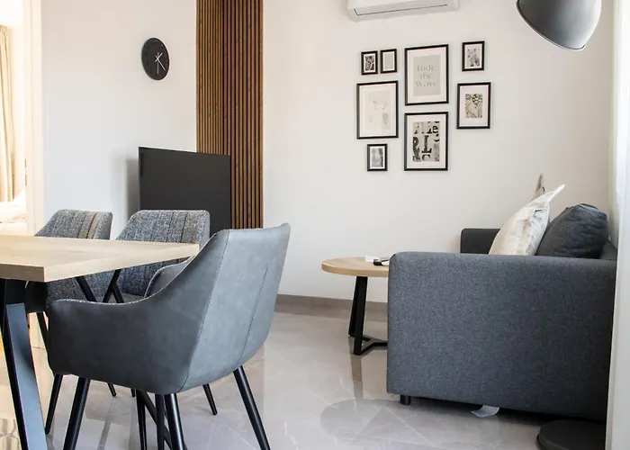 Hugo Apartments