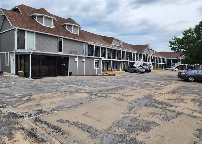 Carthage Inn