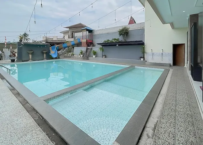 Reddoorz Resort Syariah At Rancakalong Sumedang