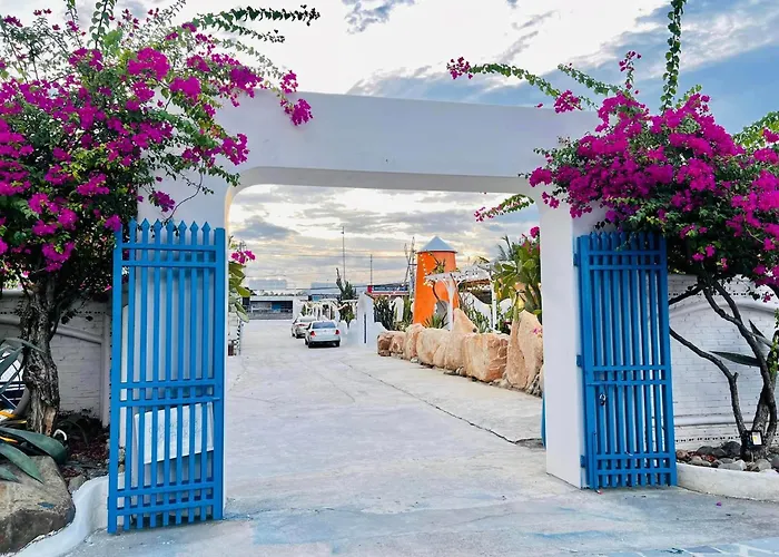 Santorini Villa Cam Ranh
