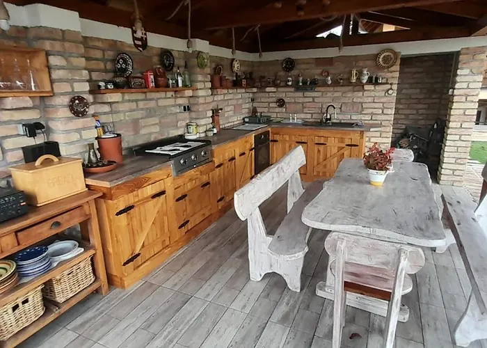 Gyoengyvirag Apartman Delux