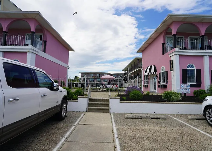 Periwinkle Inn
