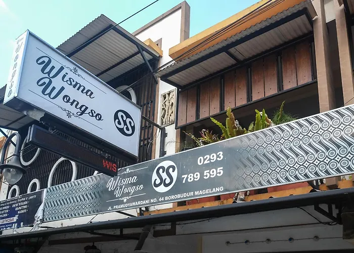 Urbanview Syariah Wisma Wongso Borobudur