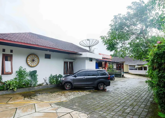 Reddoorz Near Alun Alun Wonosobo 2