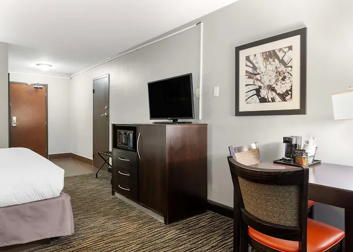 Best Western University Inn At Valparaiso