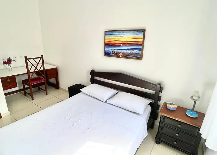 Apartamento Privado - 2 quartos, varanda, sala e cozinha integrada