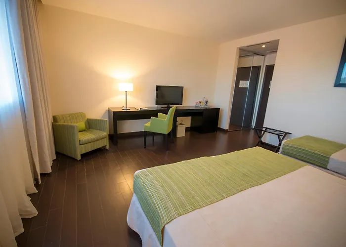 Grand Crucero Hotel