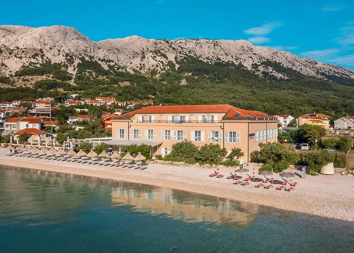 Hotel Dobrovit