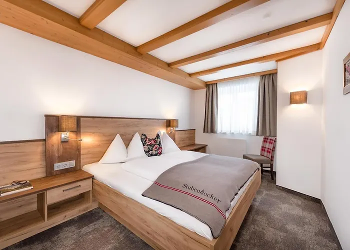 Apartments & Garni Alpenrose