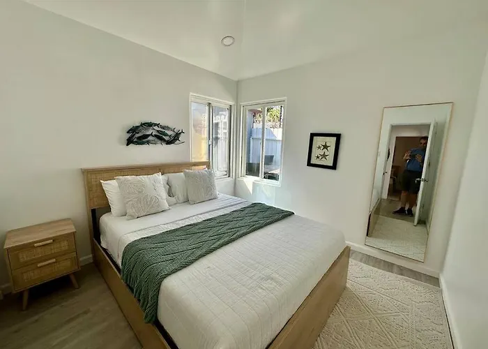 Beachside 2Br Close 2 Sand, Town