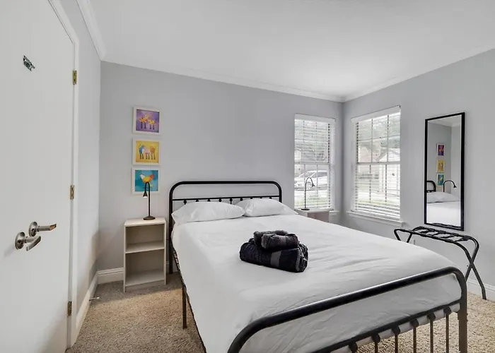 Heart Of Dallas - Cozy Apt 2Bed Pool Green
