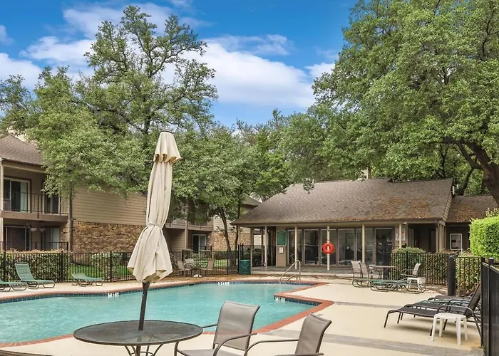Heart Of Dallas - Cozy Apt 2Bed Pool Green