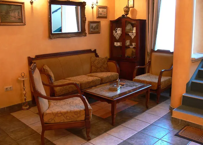 Levay Villa Hotel