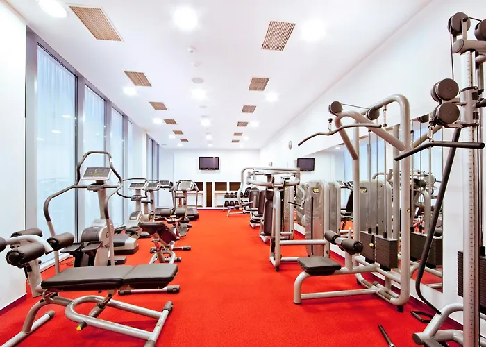 Roset Hotel & Residence