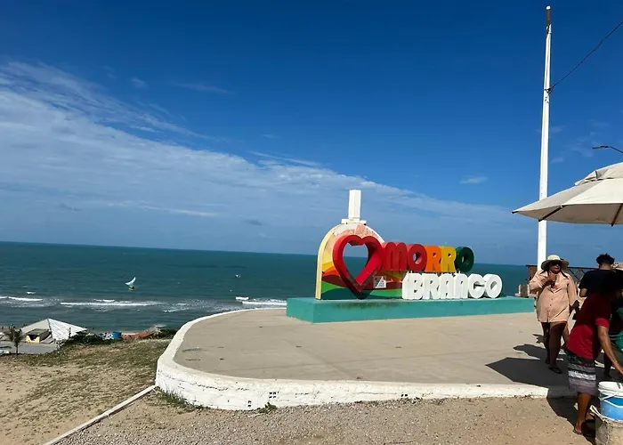 Apto com Ar com vista para praia de Morro Branco - Fortaleza