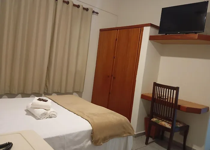 Mariachis Hotel